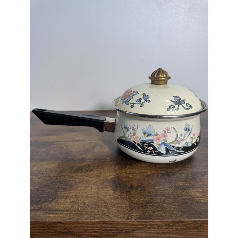 Vintage White Enamel And Floral Sauce Pot With Lid Whimsy Kitchen Cookware Pan - Picture 4 of 11